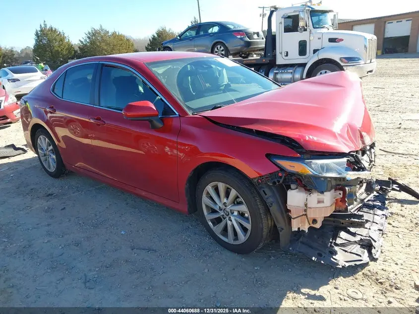 Toyota Camry Le 2023
