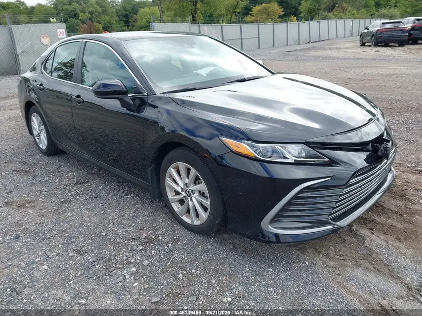 Toyota Camry Le 2024