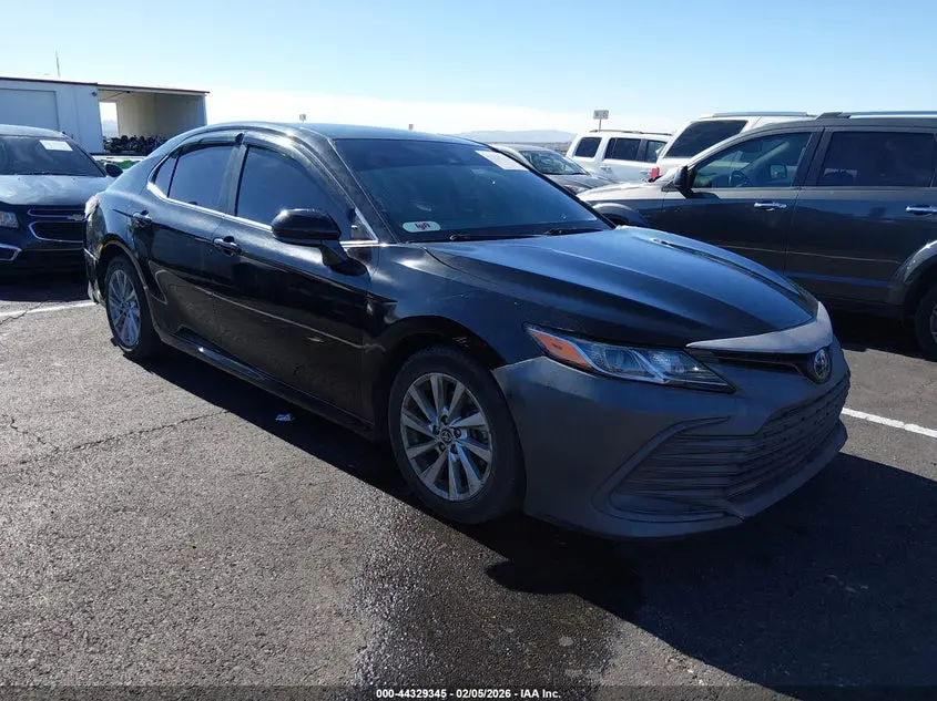 Toyota Camry Le 2023