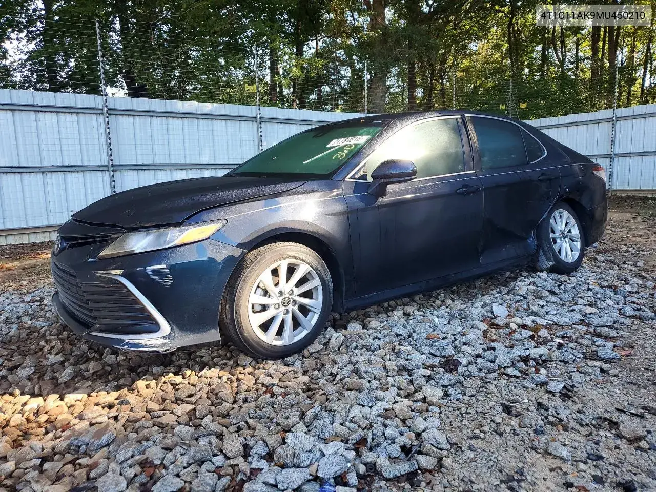 Toyota Camry Le 2021