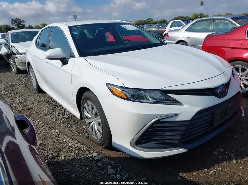 Toyota Camry Le Hybrid 2023