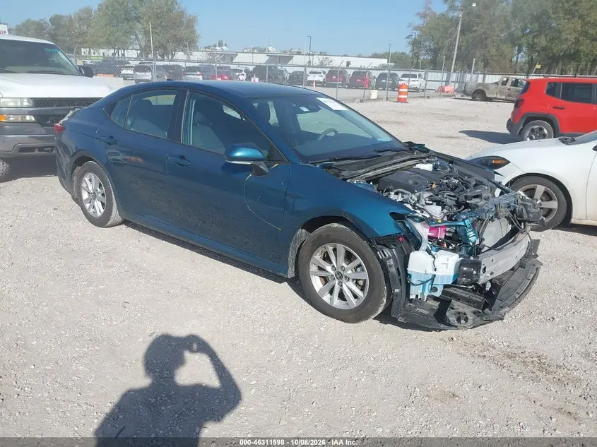 Toyota Camry Le 2025
