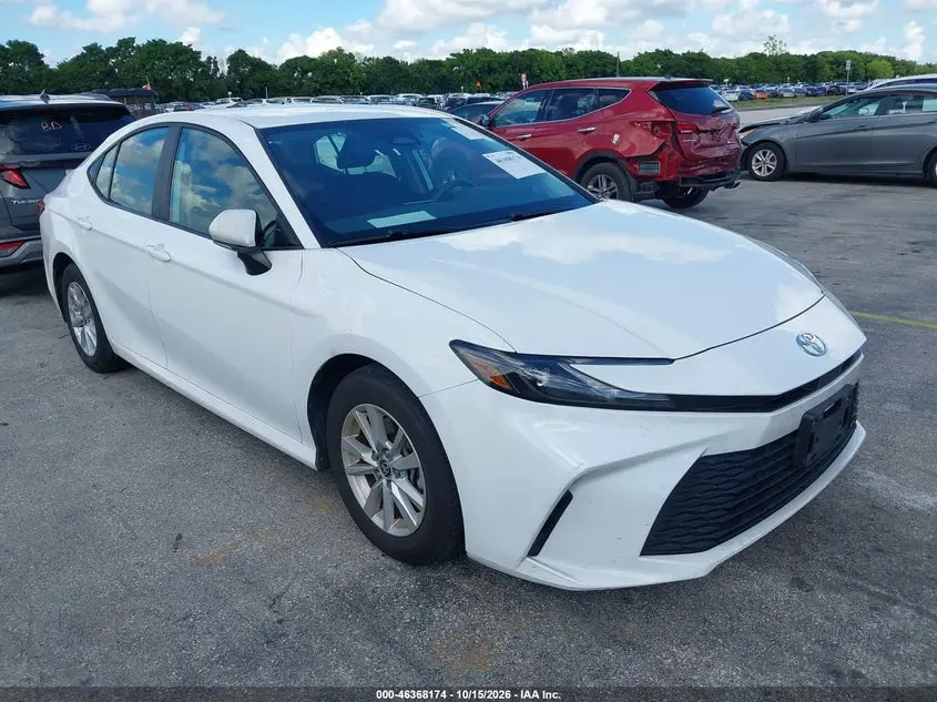 Toyota Camry Le 2025