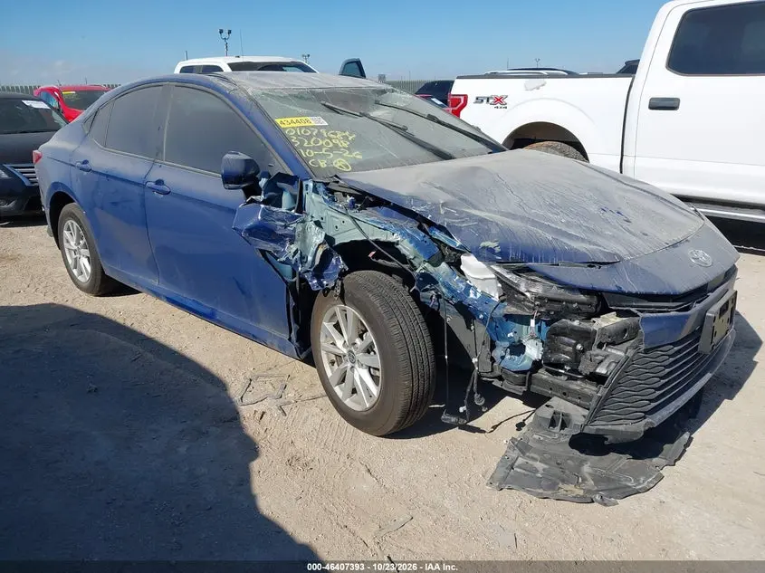 Toyota Camry Le 2026