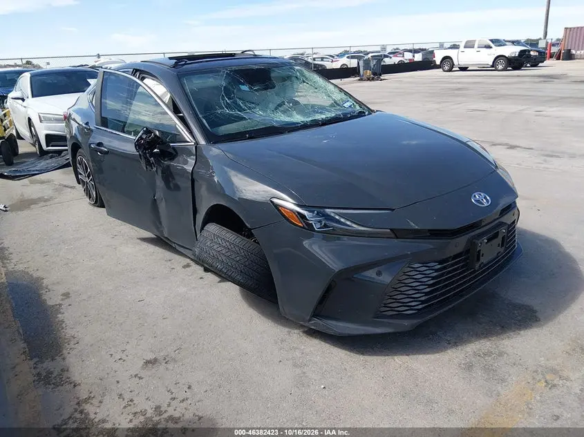 Toyota Camry Xle 2025
