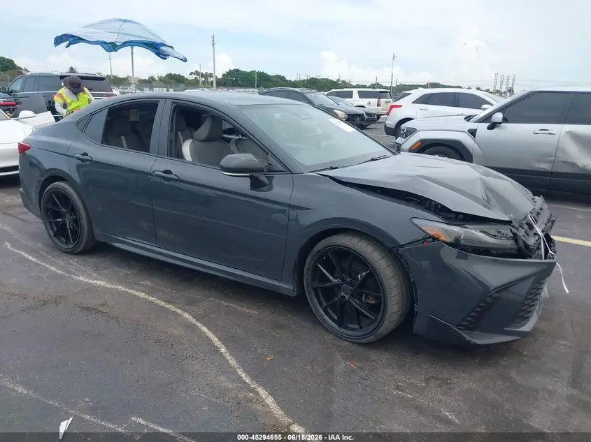 Toyota Camry Se 2025