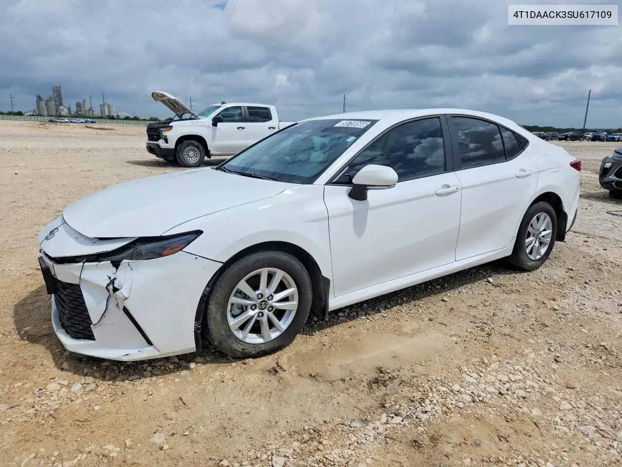Toyota Camry Le 2025