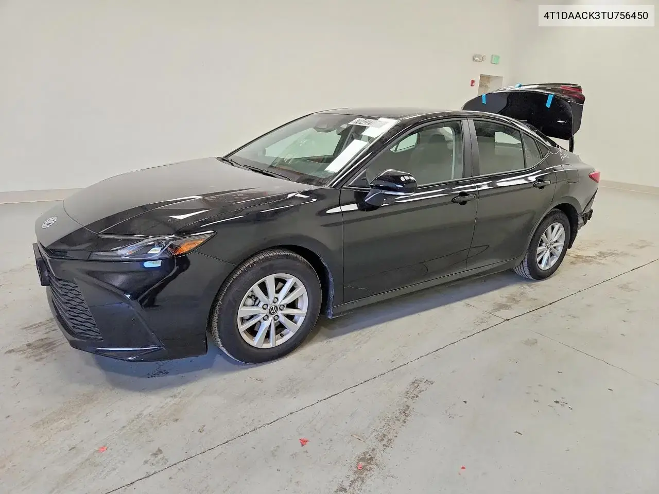 Toyota Camry Le 2026