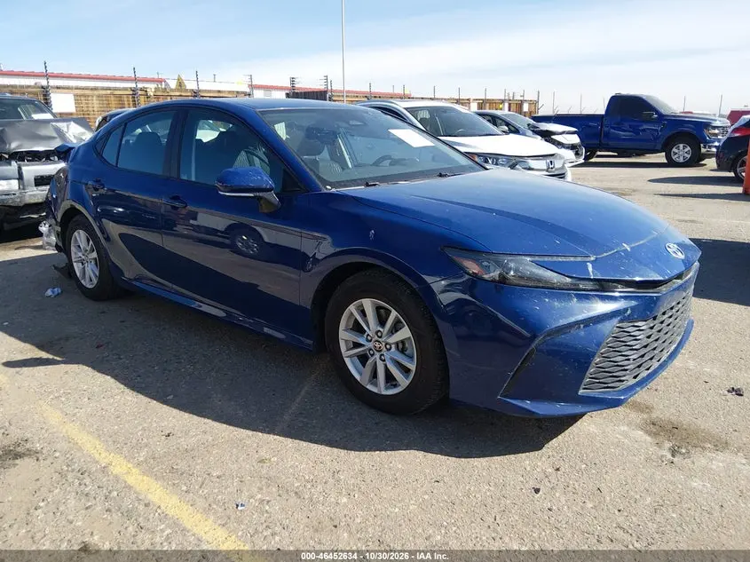 Toyota Camry Le 2025