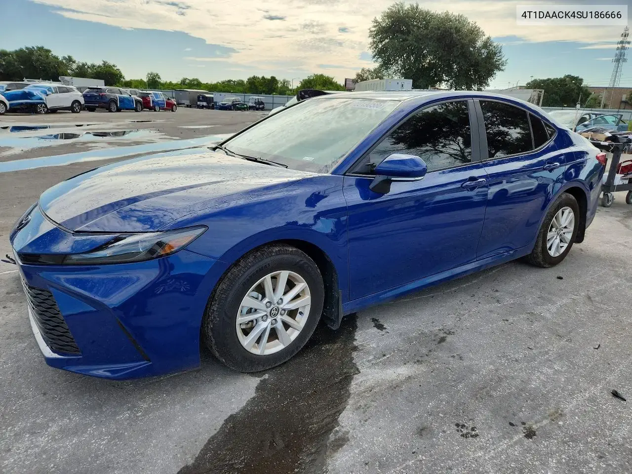 Toyota Camry Le 2025