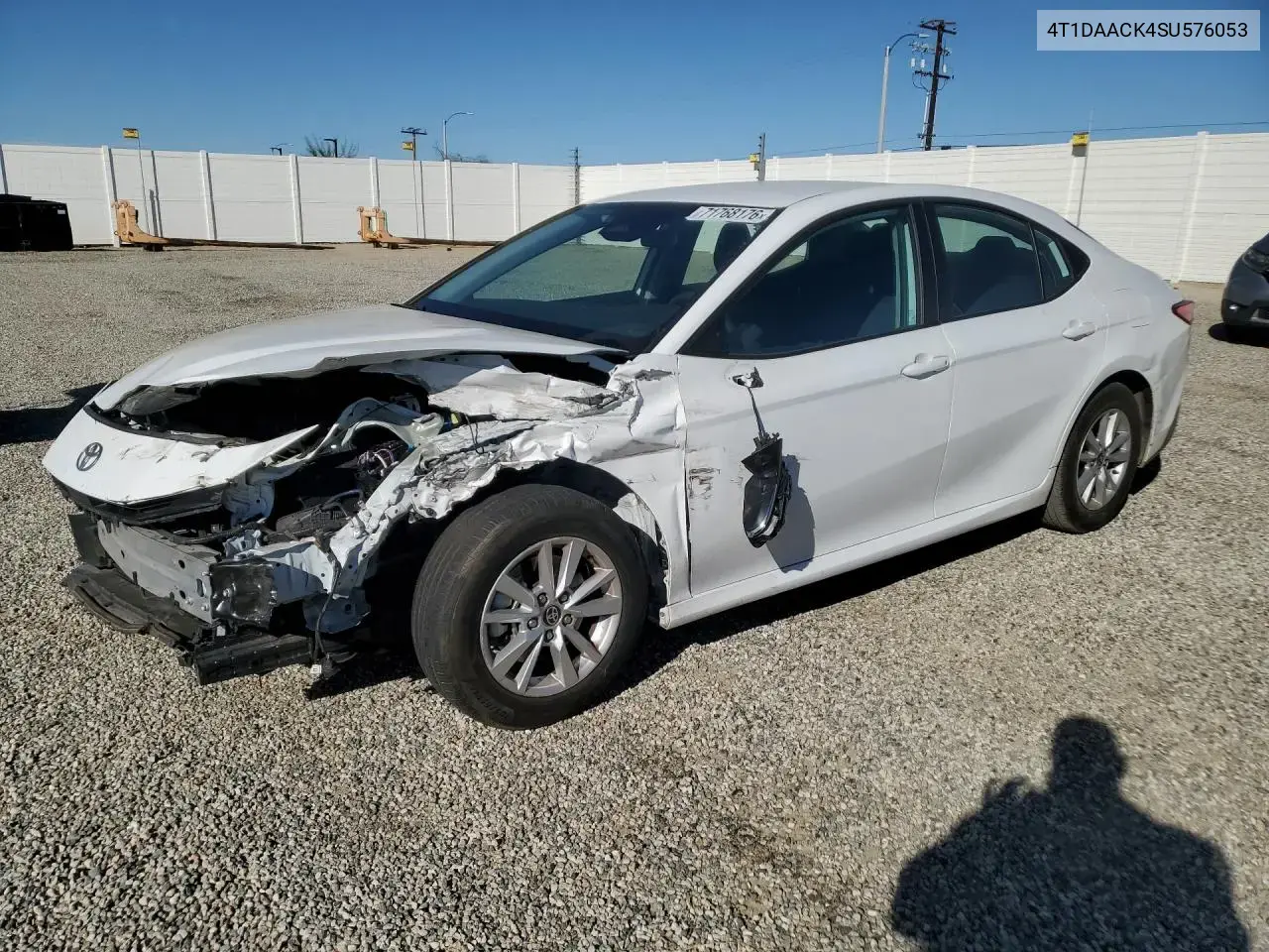 Toyota Camry Le 2025