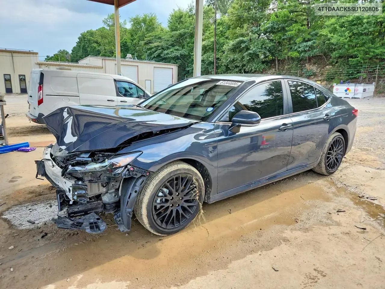 Toyota Camry Le 2025
