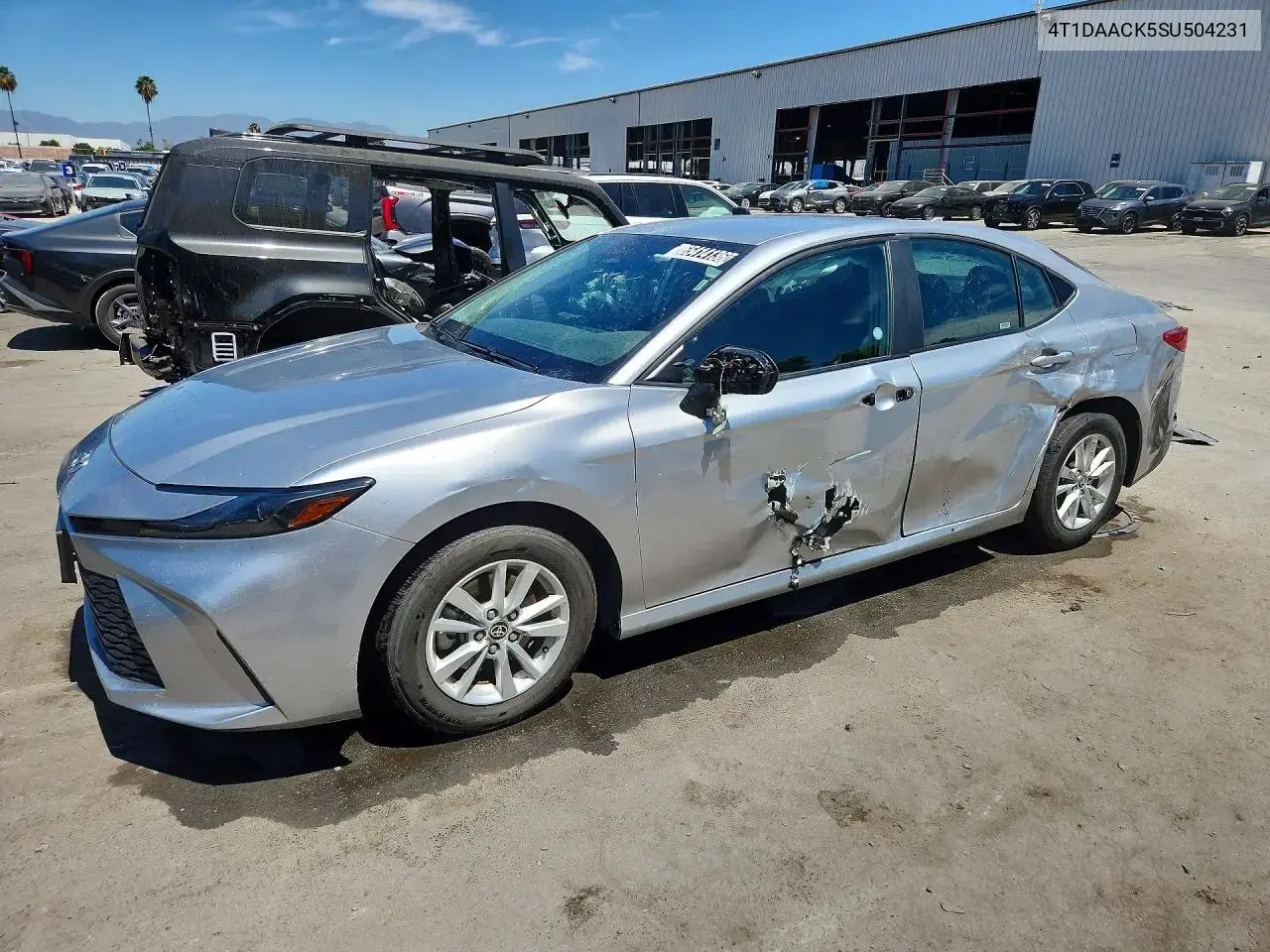 Toyota Camry Le 2025