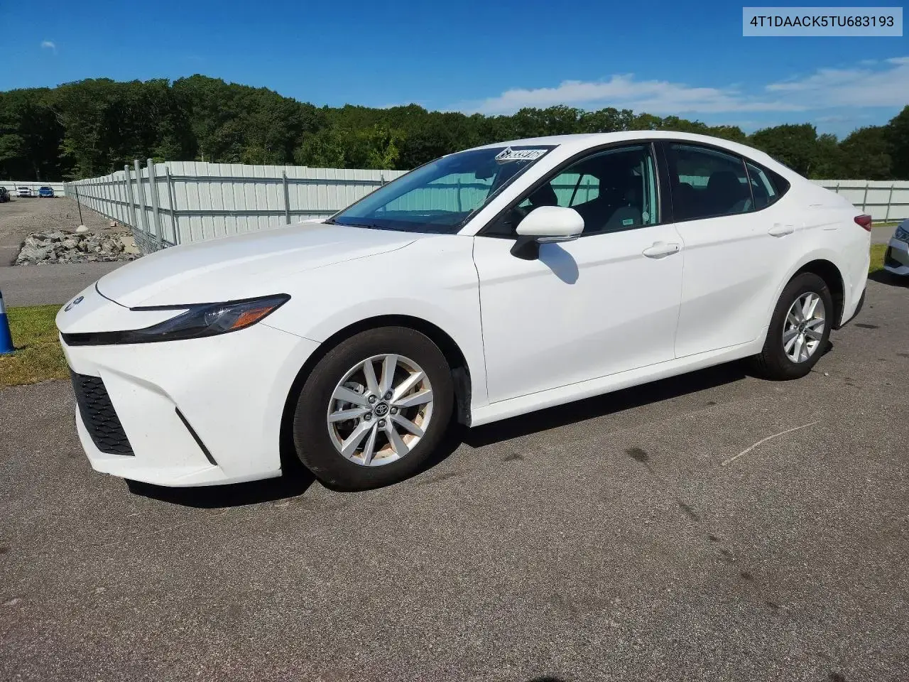 Toyota Camry Le 2026