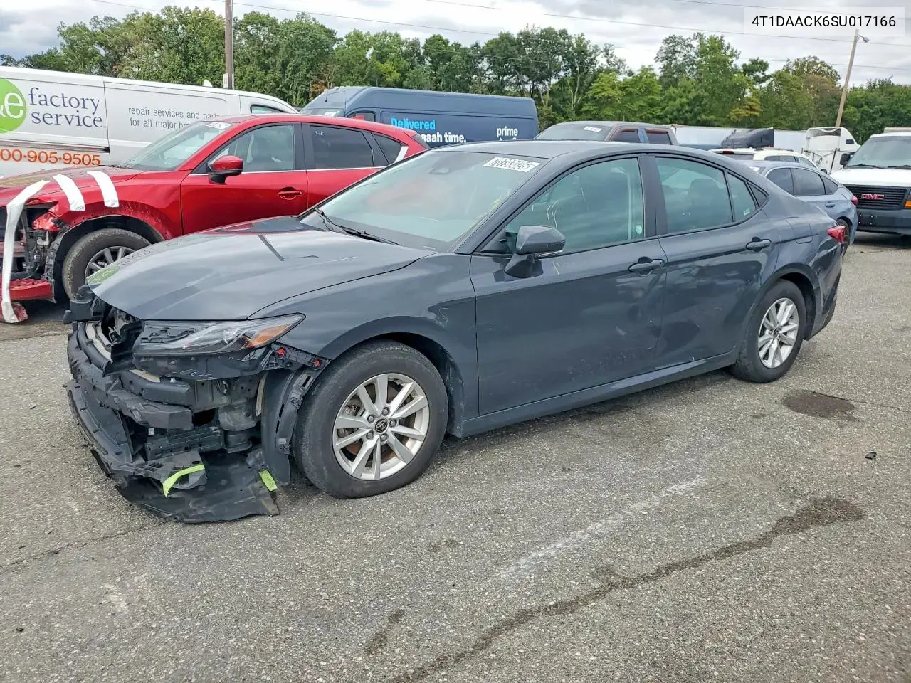 Toyota Camry Le 2025