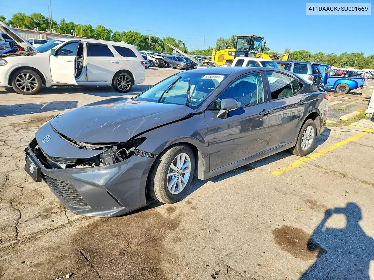 Toyota Camry Le 2025