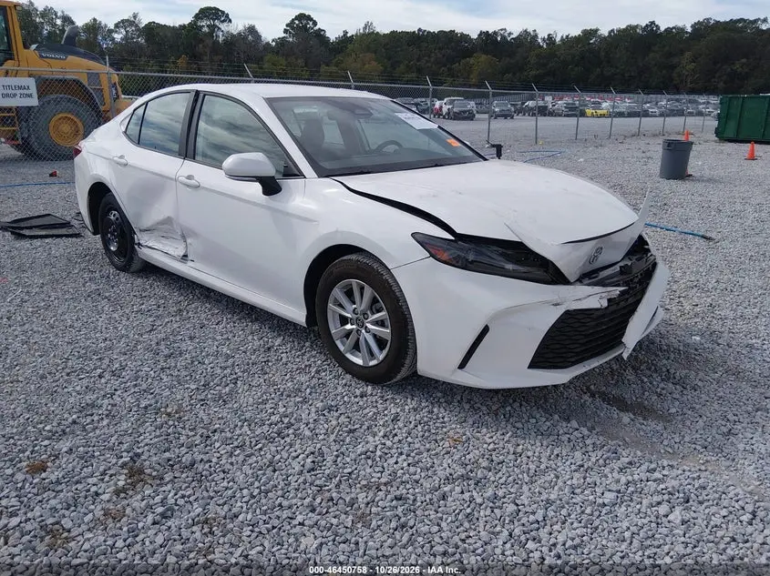 Toyota Camry Le 2025
