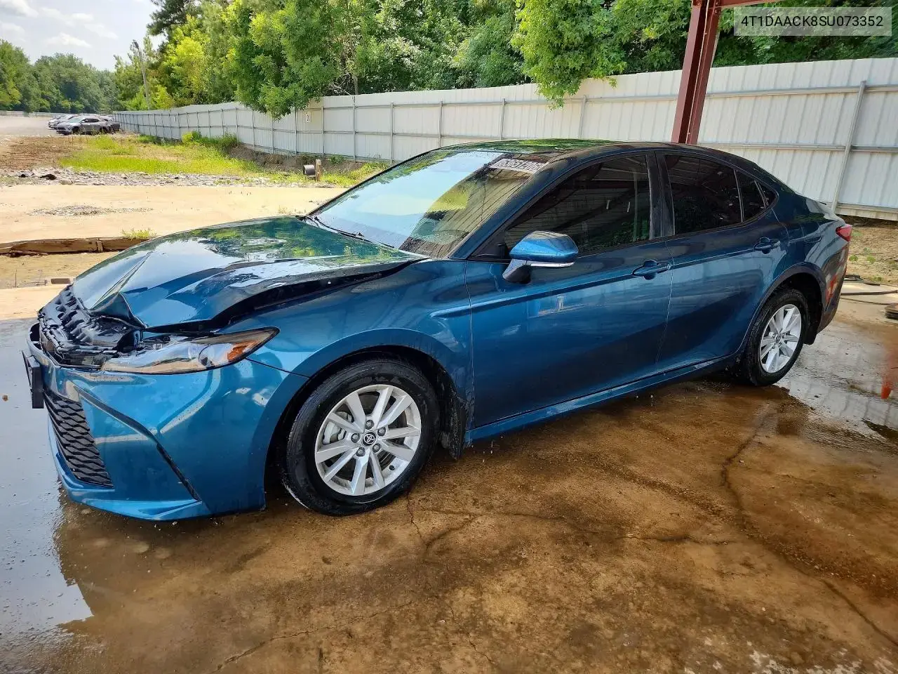 Toyota Camry Le 2025