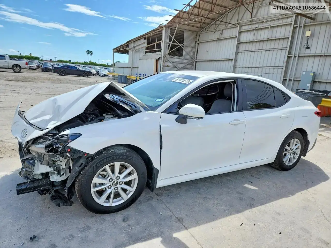 Toyota Camry Le 2026