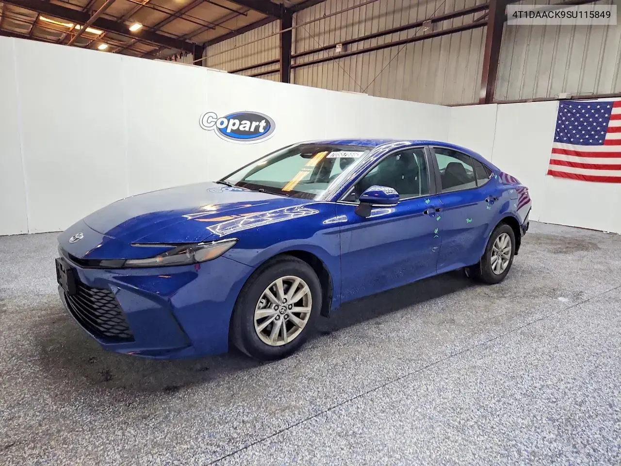 Toyota Camry Le 2025