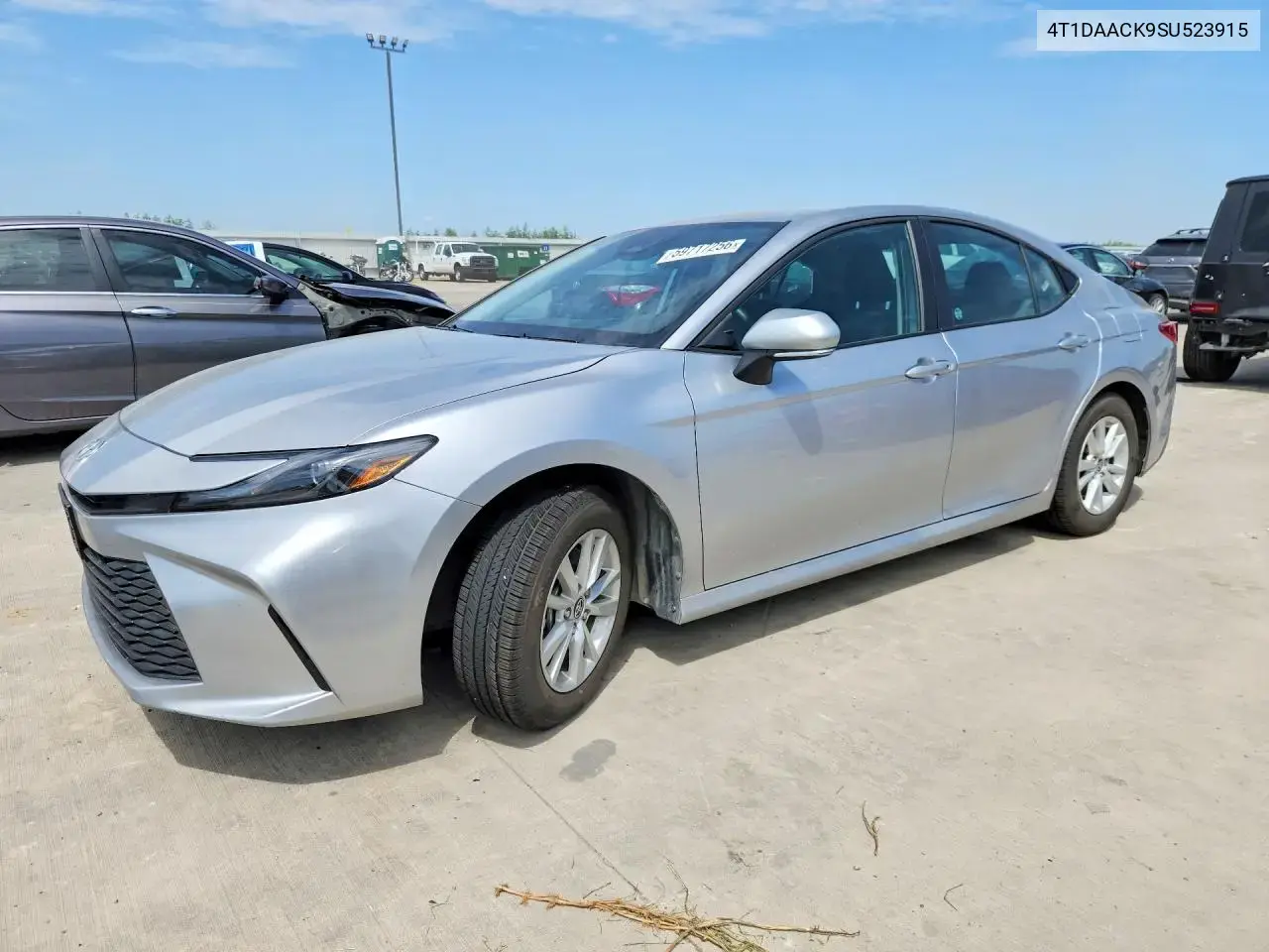 Toyota Camry Le 2025