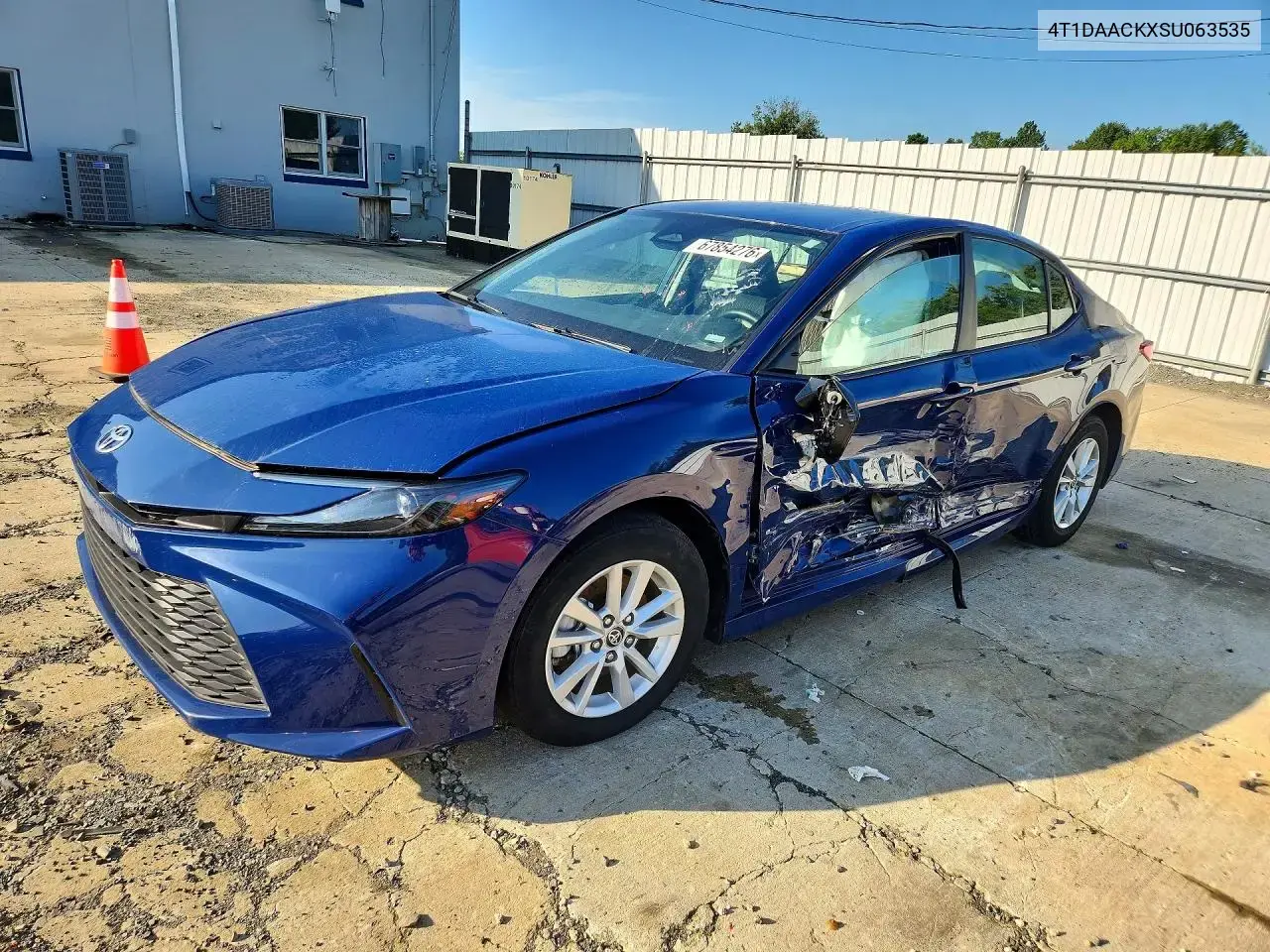 Toyota Camry Le 2025