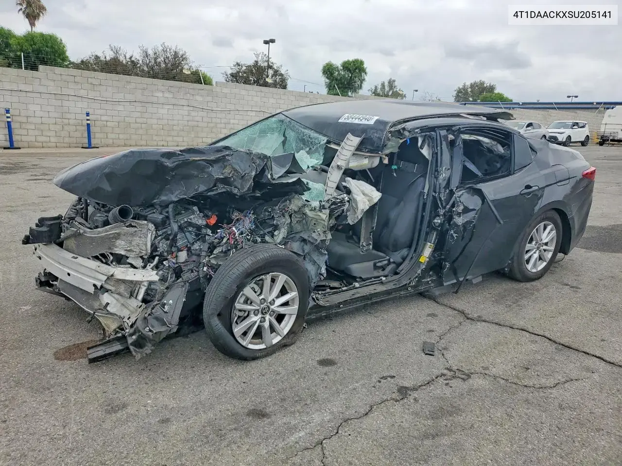 Toyota Camry Le 2025