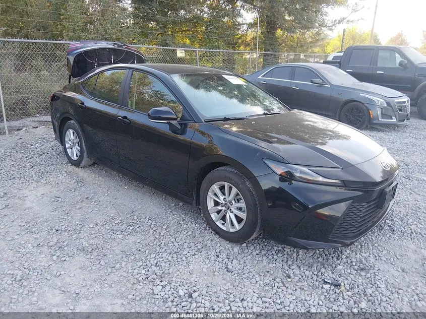 Toyota Camry Le 2026