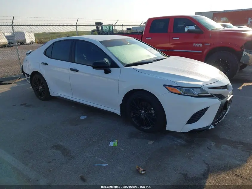 Toyota Camry Se Nightshade Edition Awd 2020