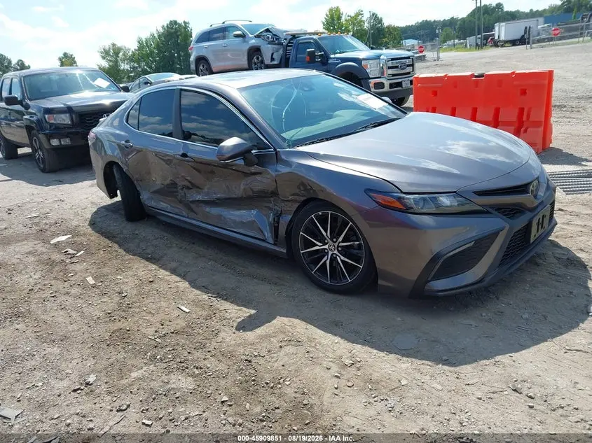 Toyota Camry Se Awd 2022