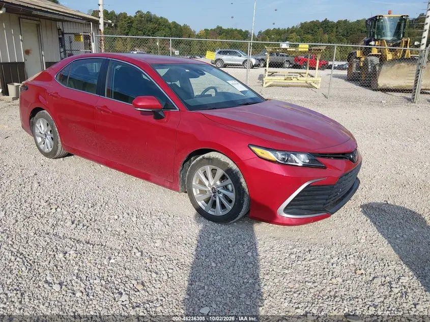 Toyota Camry Le 2024