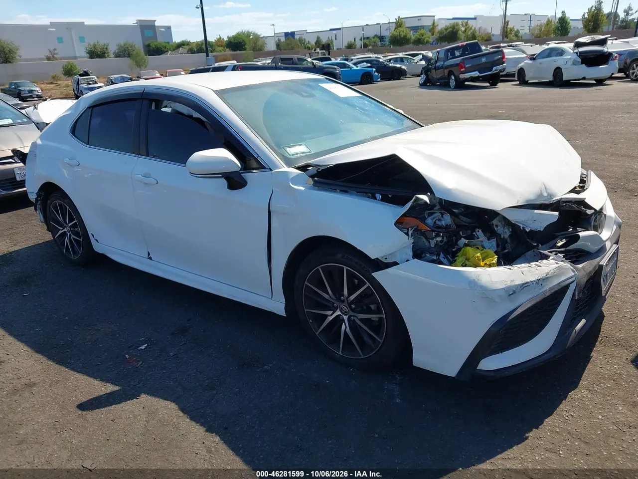 Toyota Camry Se Awd 2021