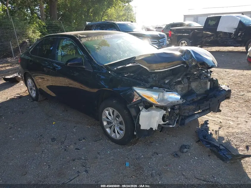 Toyota Camry Le 2015