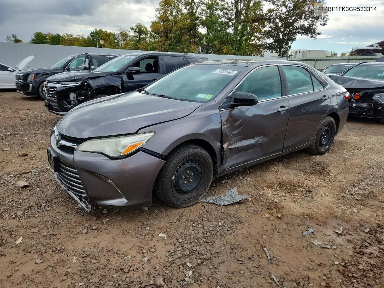 Toyota Camry Le 2016