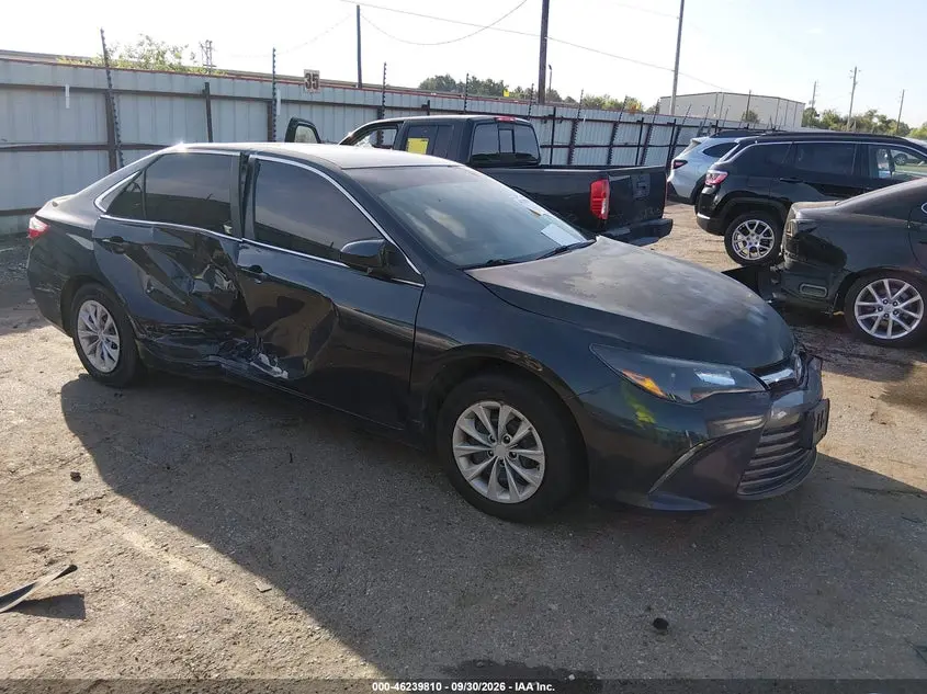 Toyota Camry Le 2015