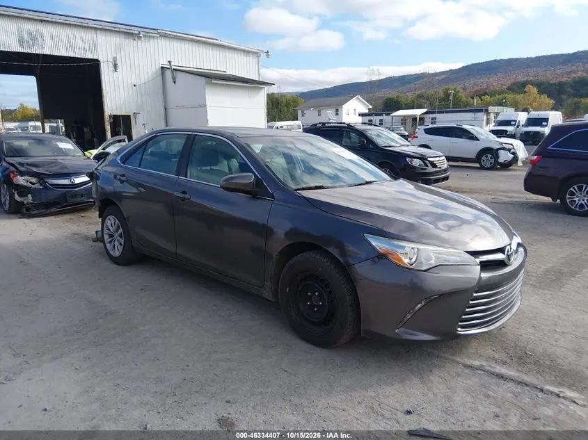 Toyota Camry Le 2015