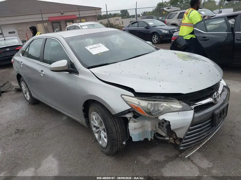 Toyota Camry Le 2015