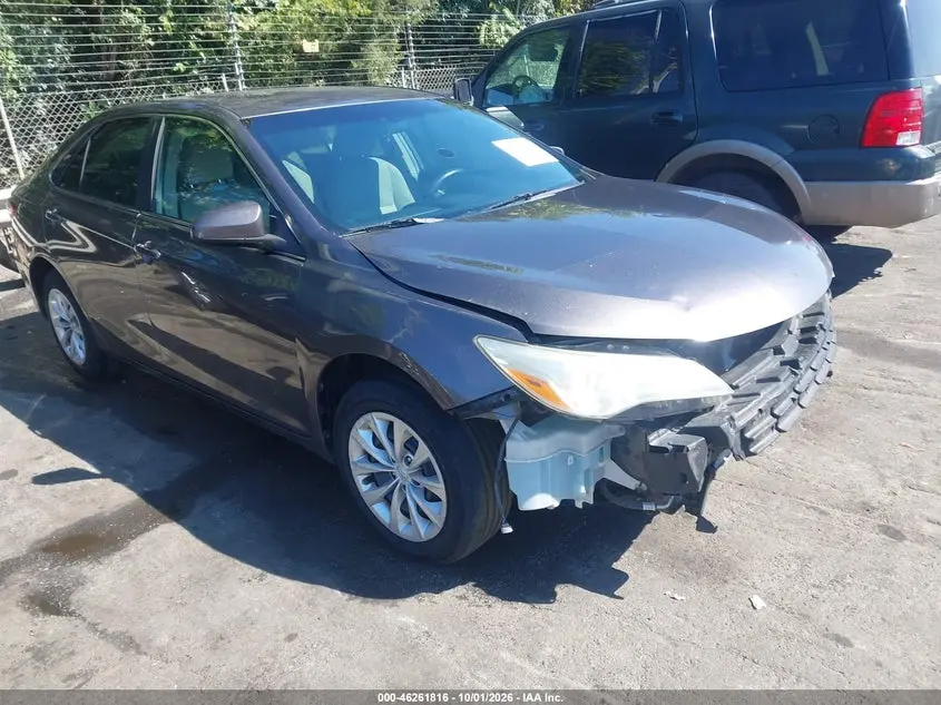 Toyota Camry Le 2015
