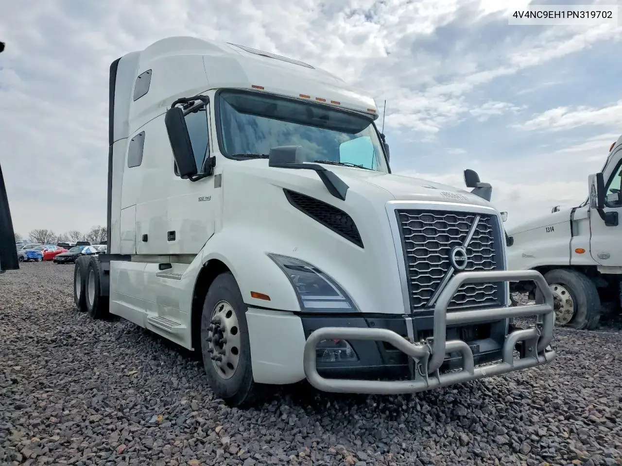 Volvo Vn Vnl - Semi Truck 2023