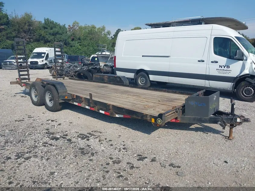 Gator Bumper Pull Dual Axle 2017