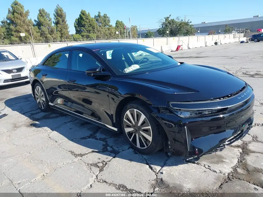 Lucid Air Pure 2025