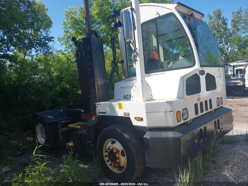 Autocar Llc Xspotter-On 2019