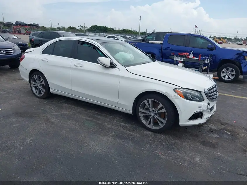 Mercedes-Benz C 300 Luxury 2016