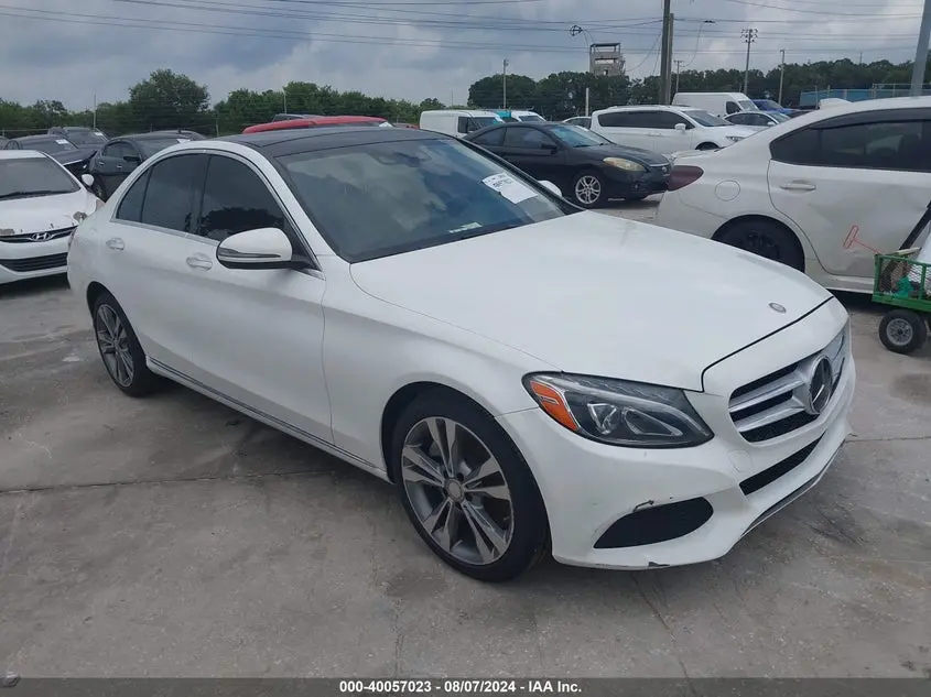 Mercedes-Benz C 300 Luxury/Sport 2016
