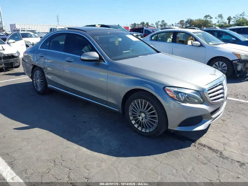 Mercedes-Benz C 300 Luxury 4Matic 2015