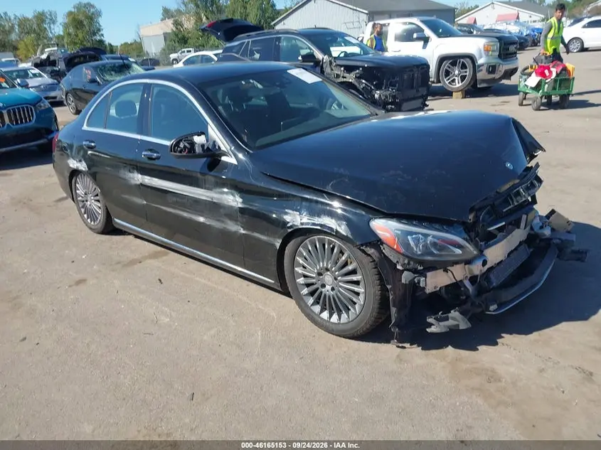 Mercedes-Benz C 300 Luxury 4Matic 2015
