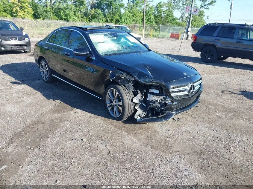 Mercedes-Benz C 300 4Matic/Luxury 4Matic/Sport 4Matic 2016