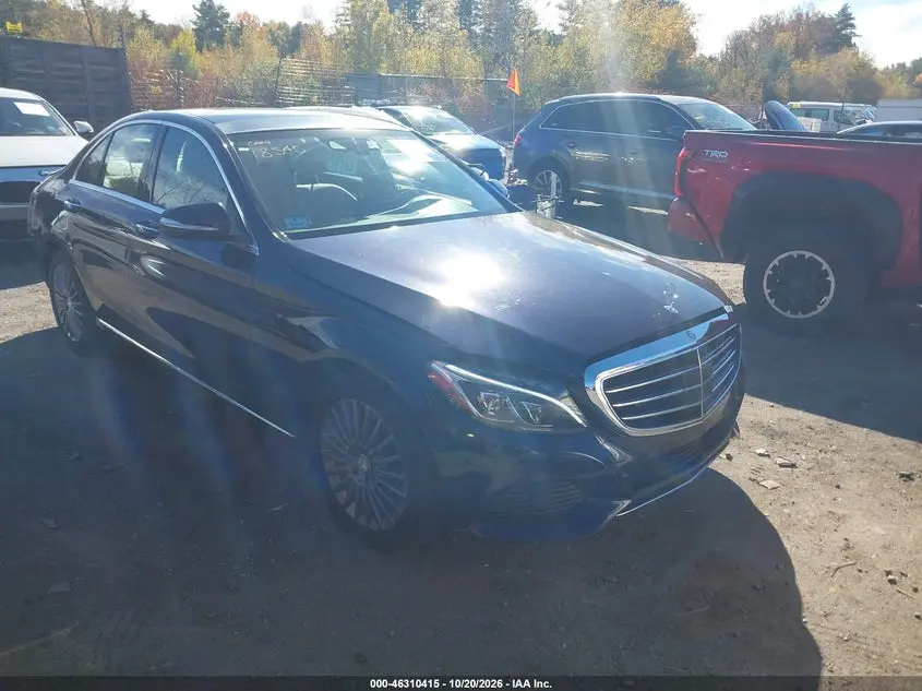 Mercedes-Benz C 300 Luxury 4Matic 2015
