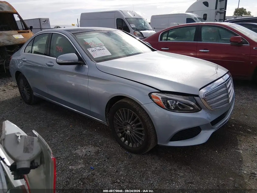 Mercedes-Benz C 300 Luxury 4Matic 2015
