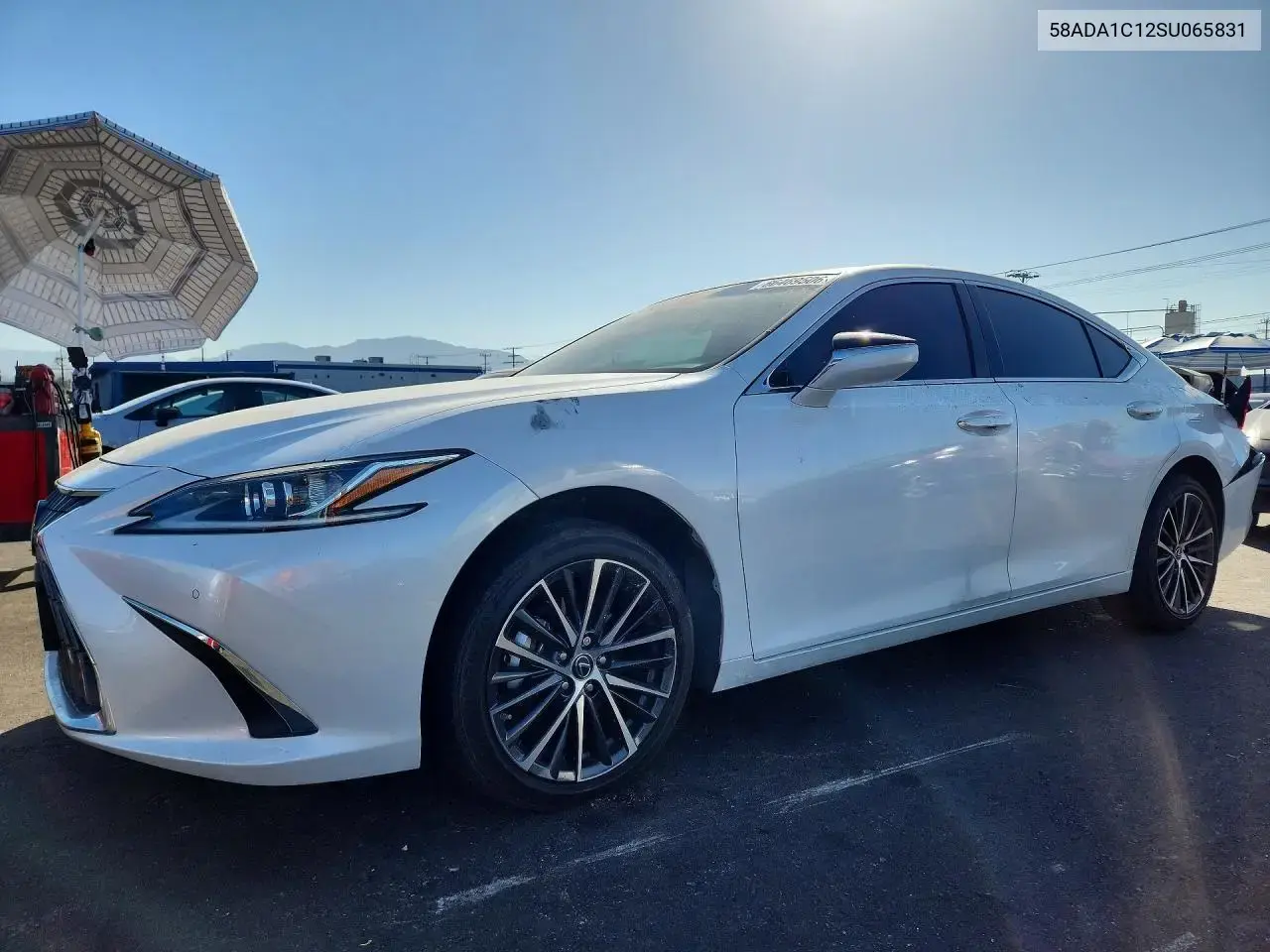 Lexus Es 300H Base 2025
